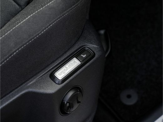 Volkswagen Tiguan Allspace 1.5 TSI AUT7 3x R-LINE 7PERS PANODAK NAVI CAMERA DIGIDASH 20 INCH-LMV PARKASSIST PDC ActivLease financial lease