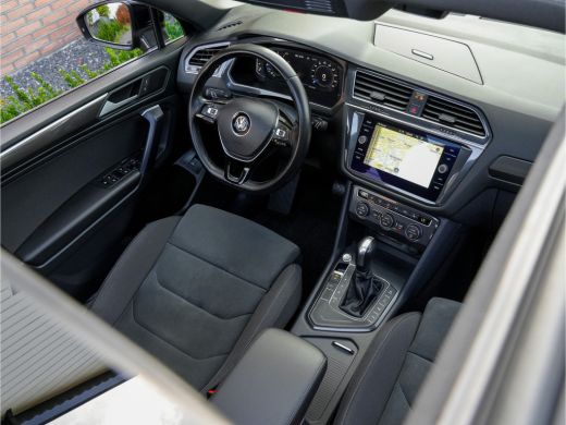 Volkswagen Tiguan Allspace 1.5 TSI AUT7 3x R-LINE 7PERS PANODAK NAVI CAMERA DIGIDASH 20 INCH-LMV PARKASSIST PDC ActivLease financial lease