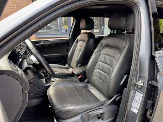 Volkswagen Tiguan Allspace 1.5 TSI AUT7 3X R-LINE.VOL-LEDER 20 INCHE NAVI CAMERA DIGI-DASH APPLE-CARPLAY LED PDC VOL-LEDER 2... ActivLease financial lease