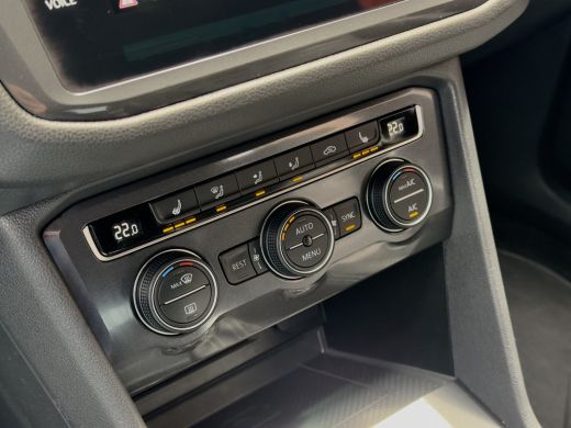 Volkswagen Tiguan Allspace 1.5 TSI AUT7 3X R-LINE.VOL-LEDER 20 INCHE NAVI CAMERA DIGI-DASH APPLE-CARPLAY LED PDC VOL-LEDER 2... ActivLease financial lease