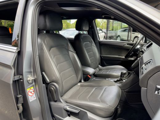 Volkswagen Tiguan Allspace 1.5 TSI AUT7 3X R-LINE.VOL-LEDER 20 INCHE NAVI CAMERA DIGI-DASH APPLE-CARPLAY LED PDC VOL-LEDER 2... ActivLease financial lease