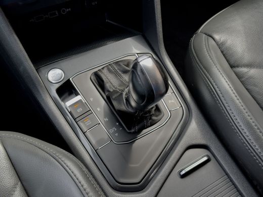 Volkswagen Tiguan Allspace 1.5 TSI AUT7 3X R-LINE.VOL-LEDER 20 INCHE NAVI CAMERA DIGI-DASH APPLE-CARPLAY LED PDC VOL-LEDER 2... ActivLease financial lease