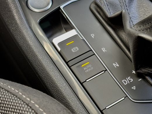 Volkswagen Tiguan Allspace 1.5 TSI AUT7 R-LINE HIGHLINE NAVI CAMERA DIGI-DASH APPLE-CARPLAY LED LMV PDC ActivLease financial lease