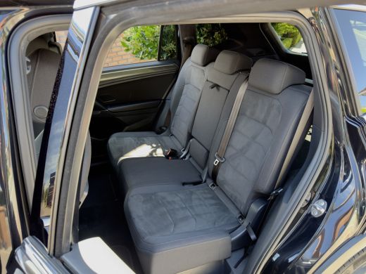 Volkswagen Tiguan Allspace 2.0 TSI AUT7 4MOTION HIGHLINE R-LINE 191PK. NAVI CAMERA DIGI-DASH APPLE-CARPLAY LED LMV PDC ActivLease financial lease