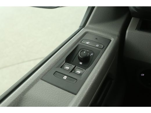 Volkswagen Transporter 2.0 TDI L2H1 | Airco | Cruise | Carplay | Navi | Parkeersensoren ActivLease financial lease