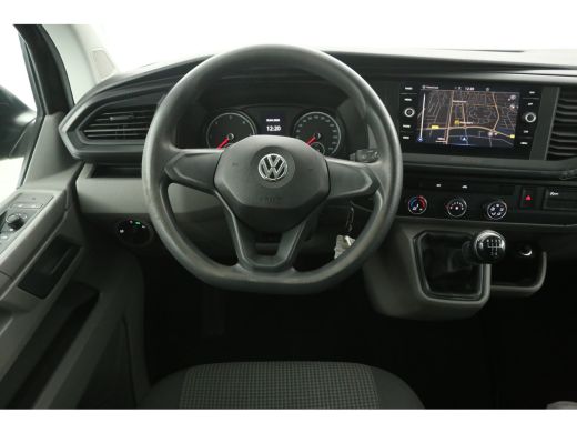 Volkswagen Transporter 2.0 TDI L2H1 | Airco | Cruise | Carplay | Navi | Parkeersensoren ActivLease financial lease