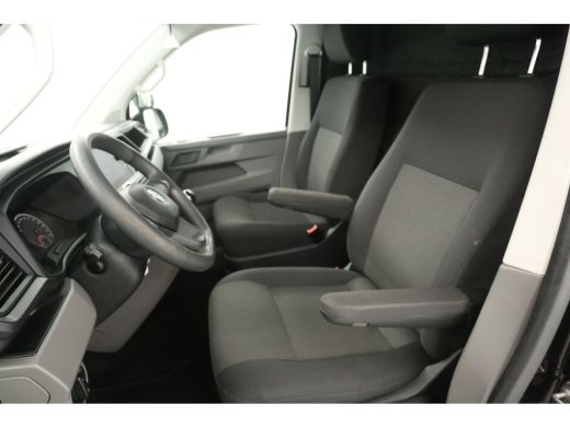 Volkswagen Transporter 2.0 TDI L2H1 | Airco | Cruise | Carplay | Navi | Parkeersensoren ActivLease financial lease