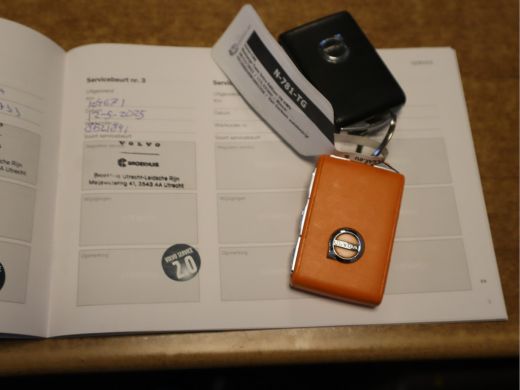 Volvo  C40 Recharge Twin Intro Edition 78 kWh Navi / Trekh / Pano / 360Camera / Carplay / Stuur-Stoelverw / ... ActivLease financial lease