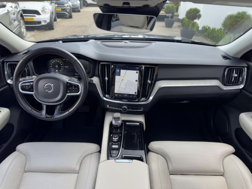 Volvo  V60 2.0 T8 AUT8 TWIN ENGINE AWD INSCRIPTION 304PK. PANODAK LEDER NAVI CAMERA DIGI-DASH APPLE-CARPLAY ... ActivLease financial lease