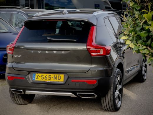 Volvo  XC40 2.0 T4 INSCRIPTION PANODAK LEDER NAVI HARMAN KARDON LED LMV PDC ActivLease financial lease