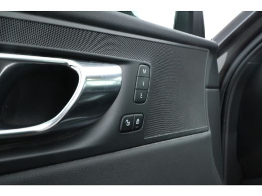 Volvo  XC60 2.0 T6 Plug-in hybrid AWD Inscription Expression Virtual, Panorama, Climate, ActivLease financial lease