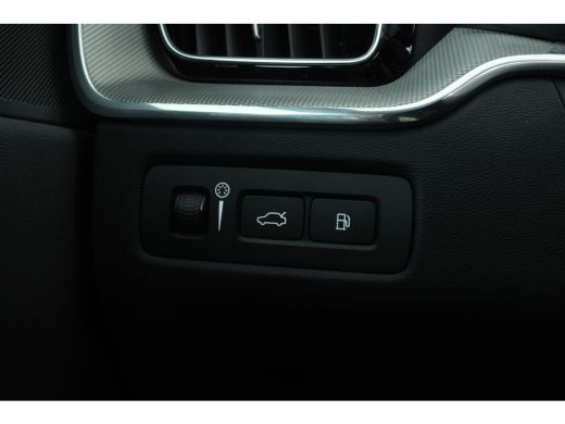 Volvo  XC60 2.0 T6 Plug-in hybrid AWD Inscription Expression Virtual, Panorama, Climate, ActivLease financial lease