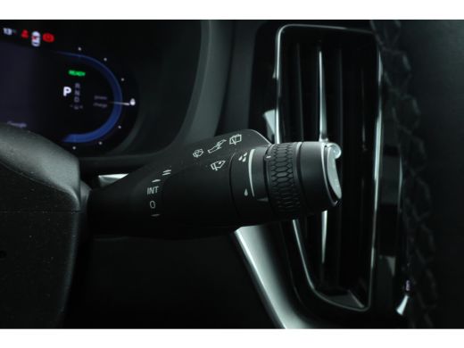 Volvo  XC60 2.0 T6 Plug-in hybrid AWD Inscription Expression Virtual, Panorama, Climate, ActivLease financial lease