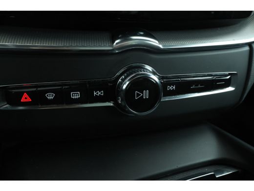 Volvo  XC60 2.0 T6 Plug-in hybrid AWD Inscription Expression Virtual, Panorama, Climate, ActivLease financial lease