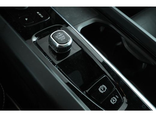 Volvo  XC60 2.0 T6 Plug-in hybrid AWD Inscription Expression Virtual, Panorama, Climate, ActivLease financial lease