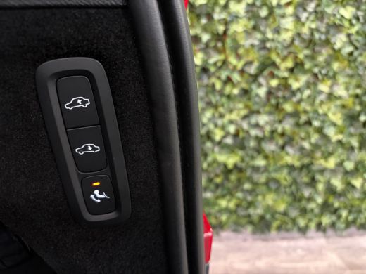 Volvo  XC90 T8 AWD Recharge Ultimate Ultra Bright | Luchtvering | Trekhaak | All Season banden | 360 Camera |... ActivLease financial lease