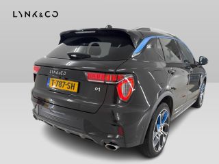 Lynk & Co 01 1.5 262pk PHEV Zwarte Hemel 360&deg; Pano.dak Trekhaak tegen meerprijs