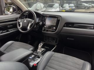Mitsubishi Outlander 2.4 PHEV INTENSE+ PANODAK LEDER NAVI CAMERA APPLE-CARPLAY LED LMV PDC