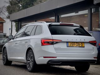 Skoda Superb Combi 1.4 TSI iV AUT6 LAURIN & KLEMENT 94D.KM! PANODAK LEDER NAVI CAMERA VIRTUAL-DASH APPLE-CARPL...