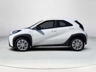 Toyota Aygo 1.0 VVT-i MT Play | Apple CarPlay | Cruise Control | Rijklaar incl. garantie |