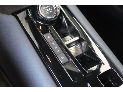 Alfa Romeo Junior 1.2 Turbo Hybrid Ibrida | Adaptieve cruise control | Full-LED | Parkeersensoren achter | Apple Ca... ActivLease financial lease