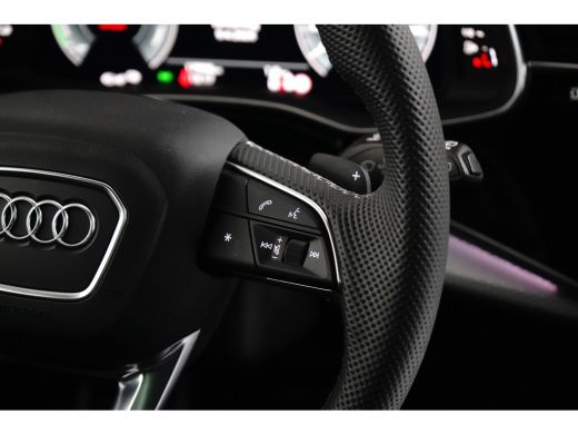 Audi Q8 60 TFSI e quattro Pro Line S Competition 490PK |  Trekhaak | Panorama Dak | Stoelverwarming\venti... ActivLease financial lease