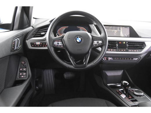 BMW 1 Serie 116i *1ste Eigenaar*Navigatie*Stoelverwarming*PDC* ActivLease financial lease
