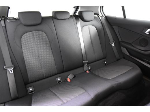 BMW 1 Serie 116i *1ste Eigenaar*Navigatie*Stoelverwarming*PDC* ActivLease financial lease