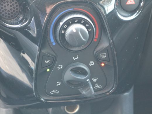 Citroën C1 1.0 VTi Feel AIRCO SPEED LIMIT ActivLease financial lease