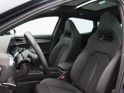 CUPRA Formentor 1.4 e-Hybrid 204 Pk | Stoel/Stuur Verwarming | Panoramadak | Full LED | Adaptive Cruise | Navigat... ActivLease financial lease