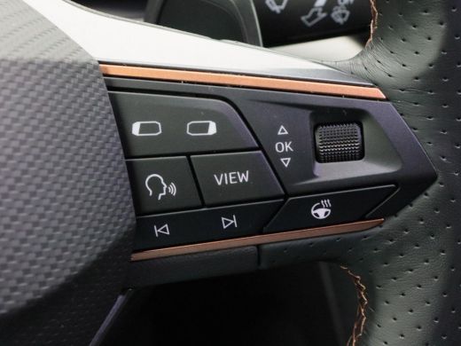 CUPRA Formentor 1.4 e-Hybrid 204 Pk | Stoel/Stuur Verwarming | Panoramadak | Full LED | Adaptive Cruise | Navigat... ActivLease financial lease