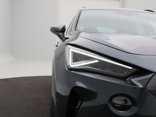 CUPRA Formentor 1.4 e-Hybrid 204 Pk | Stoel/Stuur Verwarming | Panoramadak | Full LED | Adaptive Cruise | Navigat... ActivLease financial lease