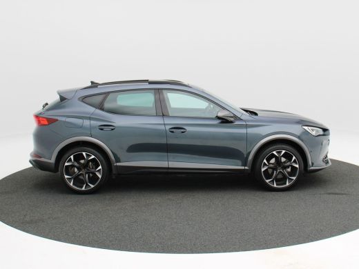 CUPRA Formentor 1.4 e-Hybrid 204 Pk | Stoel/Stuur Verwarming | Panoramadak | Full LED | Adaptive Cruise | Navigat... ActivLease financial lease