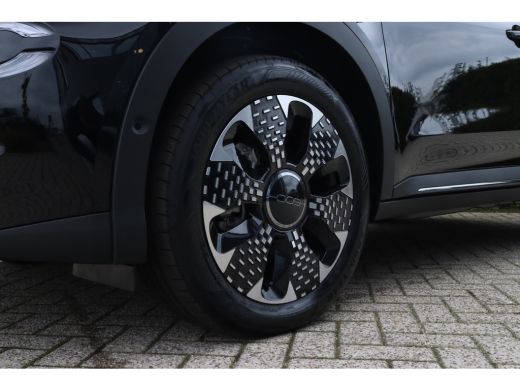 Fiat 600 Hybrid La Prima 145 | Achteruitrijcamera met 180&deg; Area view | Adaptive cruisecontrol (Adaptive Cr... ActivLease financial lease
