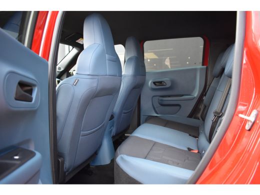 Fiat Grande Panda 1.2 Hybrid Icon Style Automaat 8 Jaar garantie! | Navigatie by App | Parkeersensoren v/a | Cruise... ActivLease financial lease