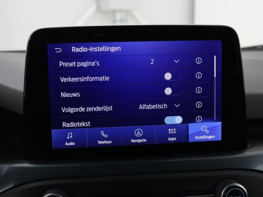 Ford Focus 1.0 EcoBoost Hybrid Active | Stoelverwarming | Trekhaak | Camera | Stuurverwarming | Carplay | Ke... ActivLease financial lease