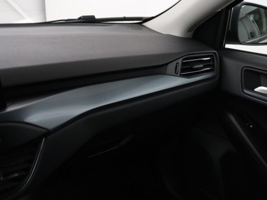 Ford Focus 1.0 EcoBoost Hybrid Active | Stoelverwarming | Trekhaak | Camera | Stuurverwarming | Carplay | Ke... ActivLease financial lease