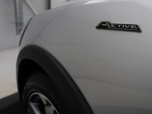 Ford Focus 1.0 EcoBoost Hybrid Active | Stoelverwarming | Trekhaak | Camera | Stuurverwarming | Carplay | Ke... ActivLease financial lease