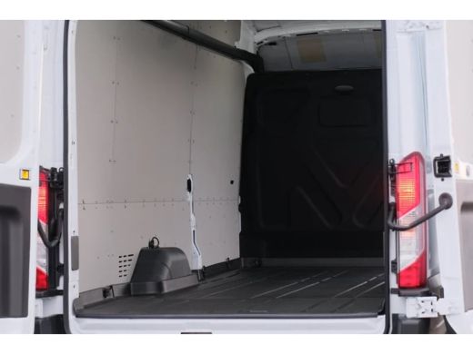 Ford Transit 350 2.0 TDCI L4H3 Jumbo Trend RWD | Apple Carplay/Android Auto|telefoonintegratie premium | Cruis... ActivLease financial lease