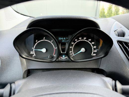 Ford Transit Courier 1.5 TDCI / 1e EIGENAAR / 54.515 KM ! / AIRCO / PDC / NAVI / DAB ActivLease financial lease