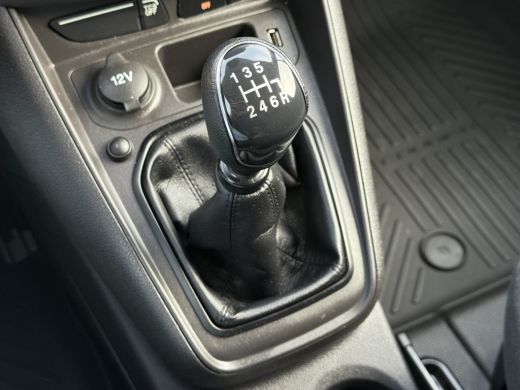 Ford Transit Courier 1.5 TDCI / 1e EIGENAAR / 54.515 KM ! / AIRCO / PDC / NAVI / DAB ActivLease financial lease