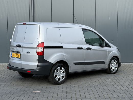 Ford Transit Courier 1.5 TDCI / 1e EIGENAAR / 54.515 KM ! / AIRCO / PDC / NAVI / DAB ActivLease financial lease