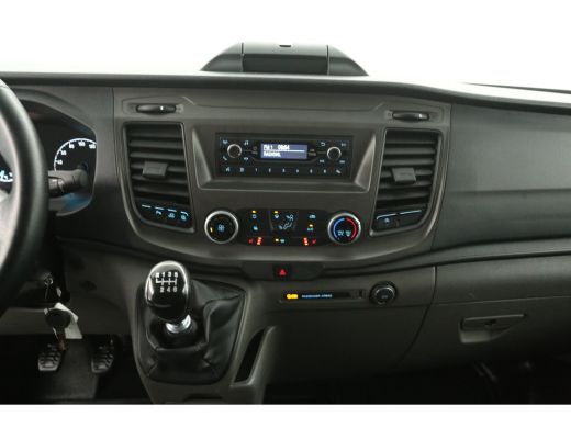 Ford Transit Custom 2.0 TDCI L1H1 | Airco | Cruise | 3 Zits | Parkeersens. | Stoelverw. | Trekhaak ActivLease financial lease