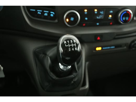 Ford Transit Custom 2.0 TDCI L1H1 | Airco | Cruise | 3 Zits | Parkeersens. | Stoelverw. | Trekhaak ActivLease financial lease