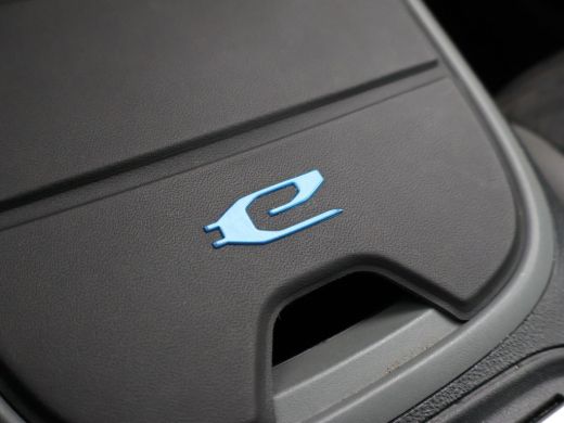 Jeep Avenger LONGITUDE 54 kWh 95% SOH - BTW - APPLE CARPLAY | DEALER ONDEROUDEN | NAVIGATIE | VIRTUAL COCKPIT ActivLease financial lease