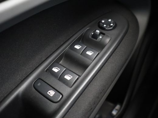 Jeep Avenger LONGITUDE 54 kWh 95% SOH - BTW - APPLE CARPLAY | DEALER ONDEROUDEN | NAVIGATIE | VIRTUAL COCKPIT ActivLease financial lease