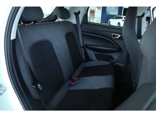 Leapmotor T03 Design 37.3 kWh | &euro;1500,- korting !!  | Achteruitrijcamera | Cruise control adaptief | Electronic... ActivLease financial lease