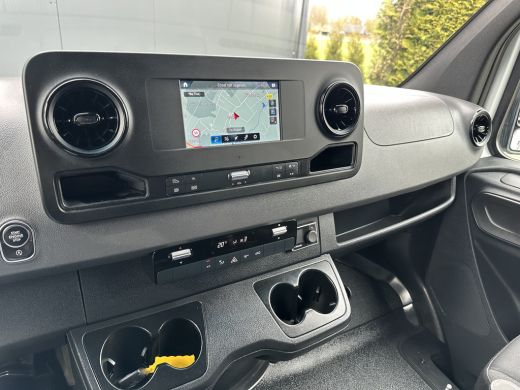 Mercedes-Benz Sprinter 314 CDI 143 PK AUTOMAAT / L1H2 / 1e EIGENAAR / CAMERA / GEVEERDE STOEL / BLIND SPOT / CRUISE / AIRCO ActivLease financial lease
