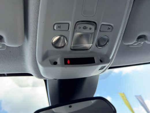 Opel Corsa 1.2 GS Line Stoelverwarming | Parkeersensoren | Climate control | Full map navigatie | Carplay/an... ActivLease financial lease