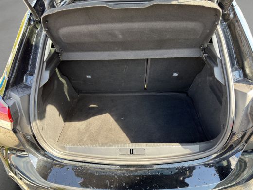 Opel Corsa 1.2 GS Line Stoelverwarming | Parkeersensoren | Climate control | Full map navigatie | Carplay/an... ActivLease financial lease